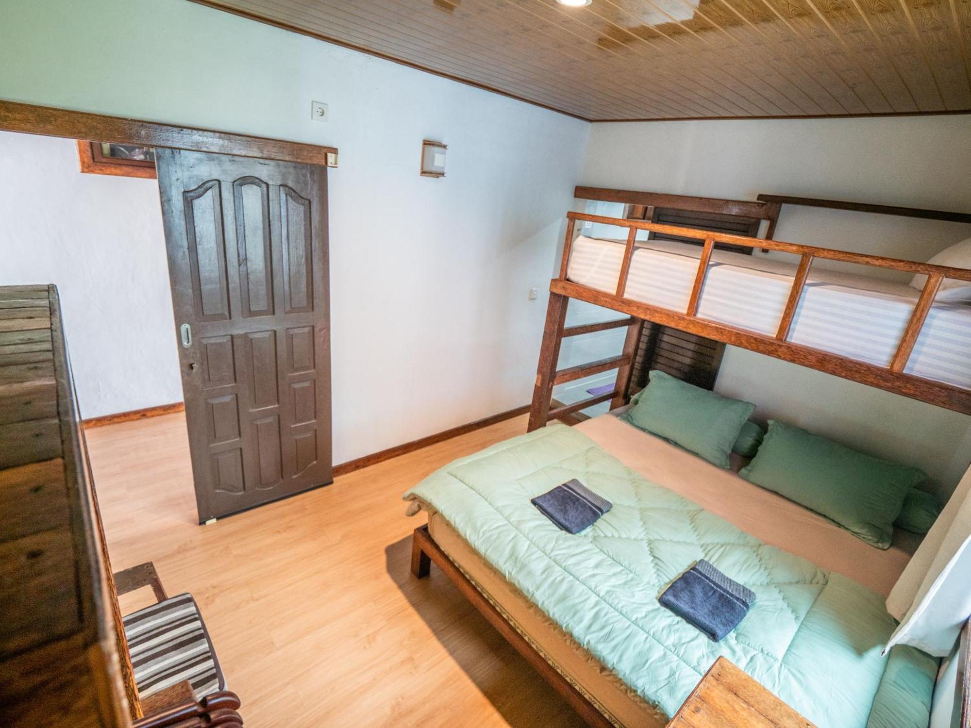Jamburae Lodge Lagudri Rom bilde